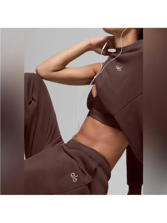 ALO Yoga Accolade Straight Leg Sweatpants Brown - Picture 3 of 8